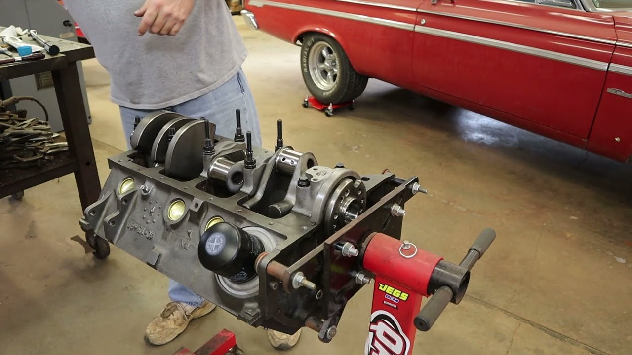1964 Dodge Polara Restoration Ep.8 318 Poly Rebuild Pt,4 Crankshaft install