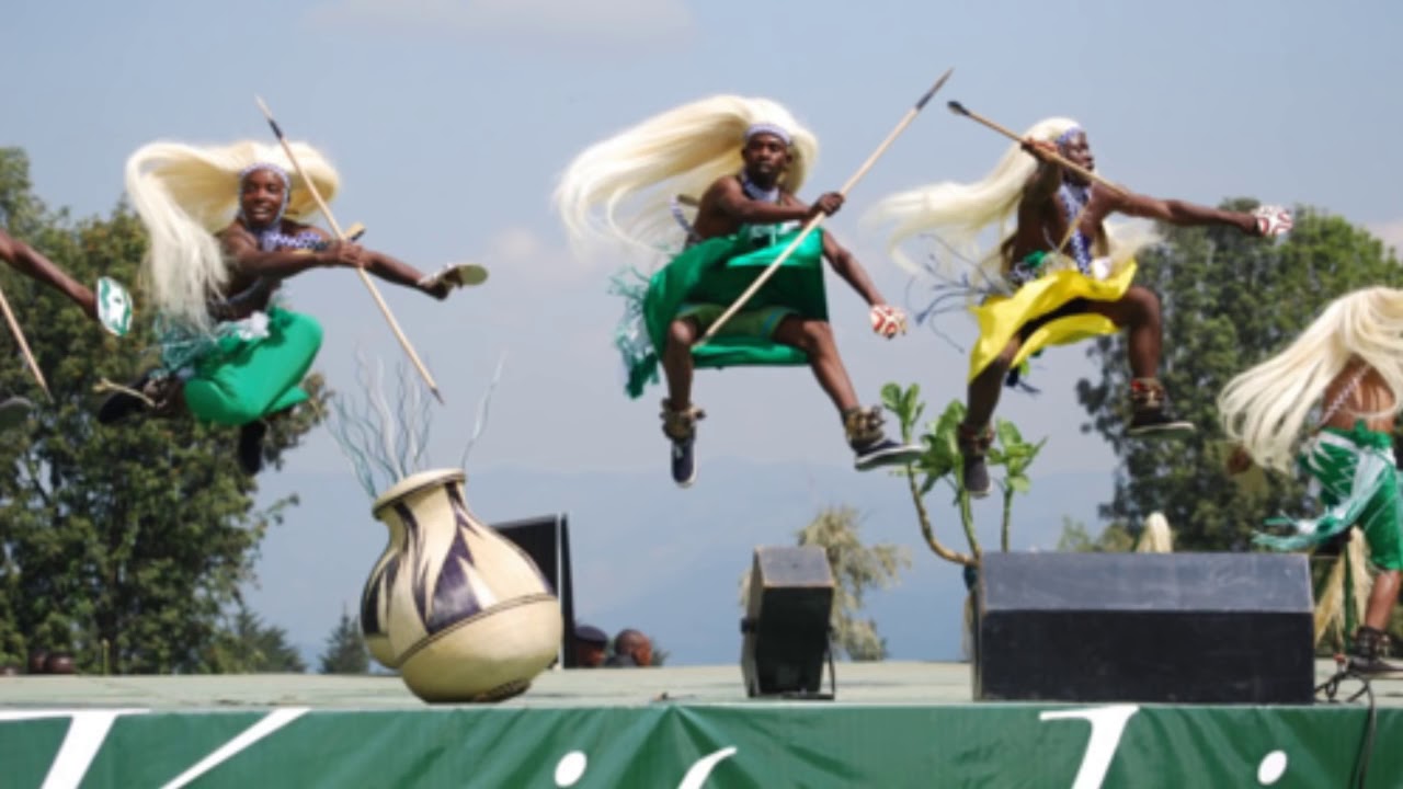 Abakobwa b'iwacu   Abatangampundu