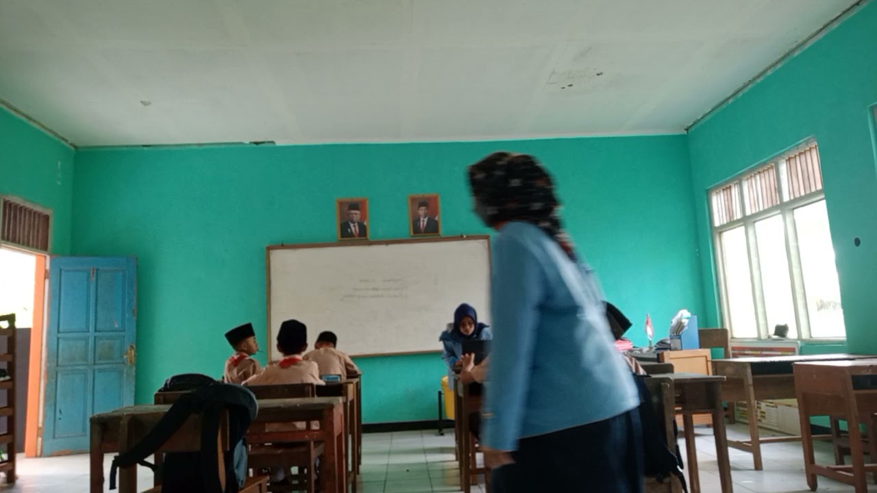 PRAKTIK REAL TEACHING STAI DR KHEZ MUTTAQIEN