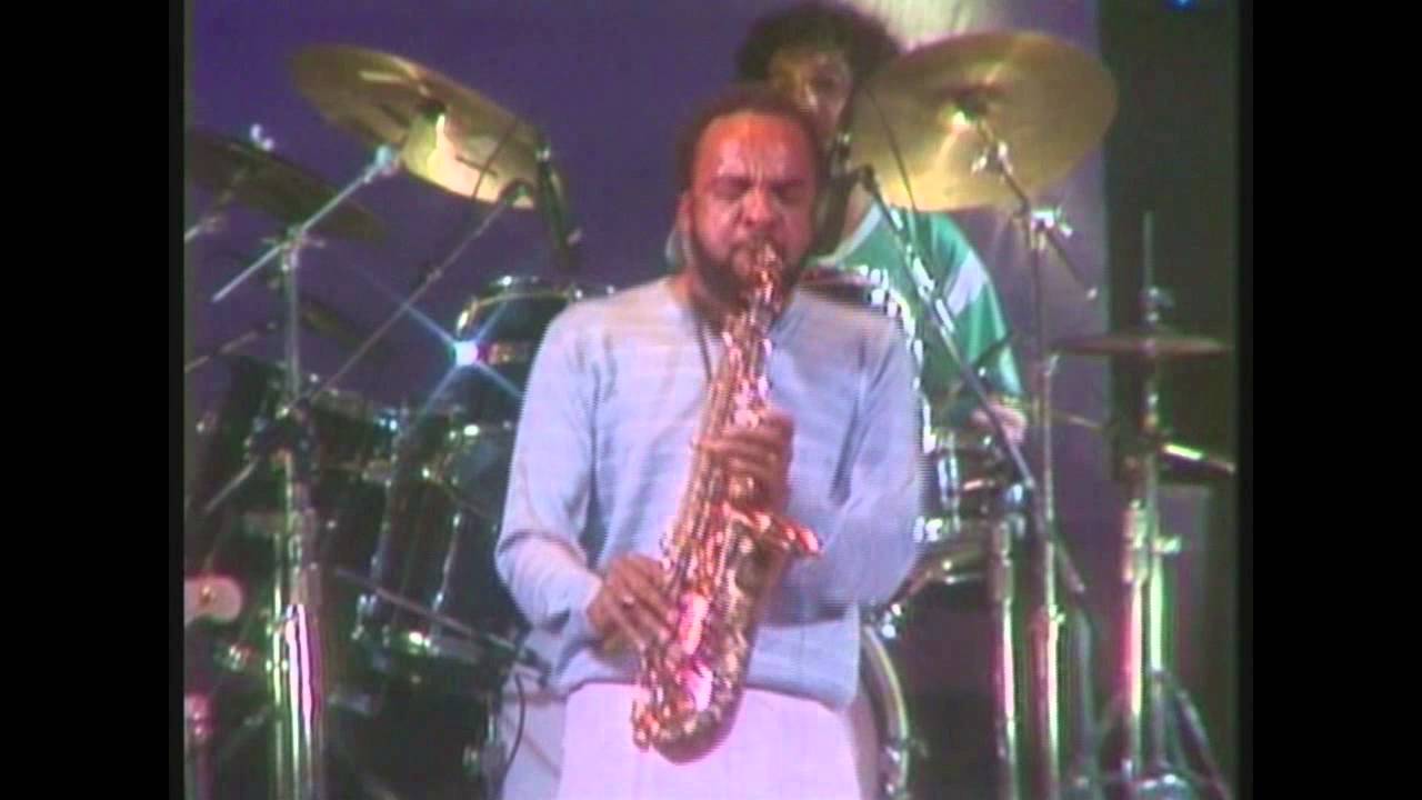 Grover Washington, Jr. -   Let It Flow ft. Julius Erving