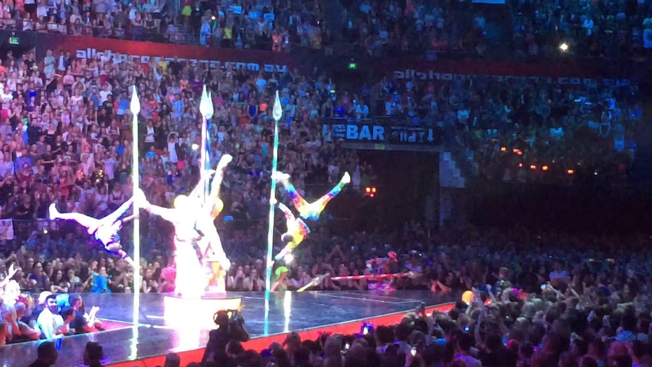 Katy Perry - Prismatic World Tour, Sydney, 12/12/14 - Birthday