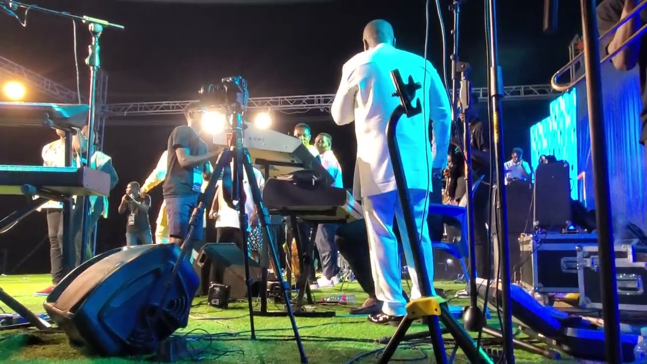 Elder Mireku hot pentecostal praise with James mireku and shadrack Yawson