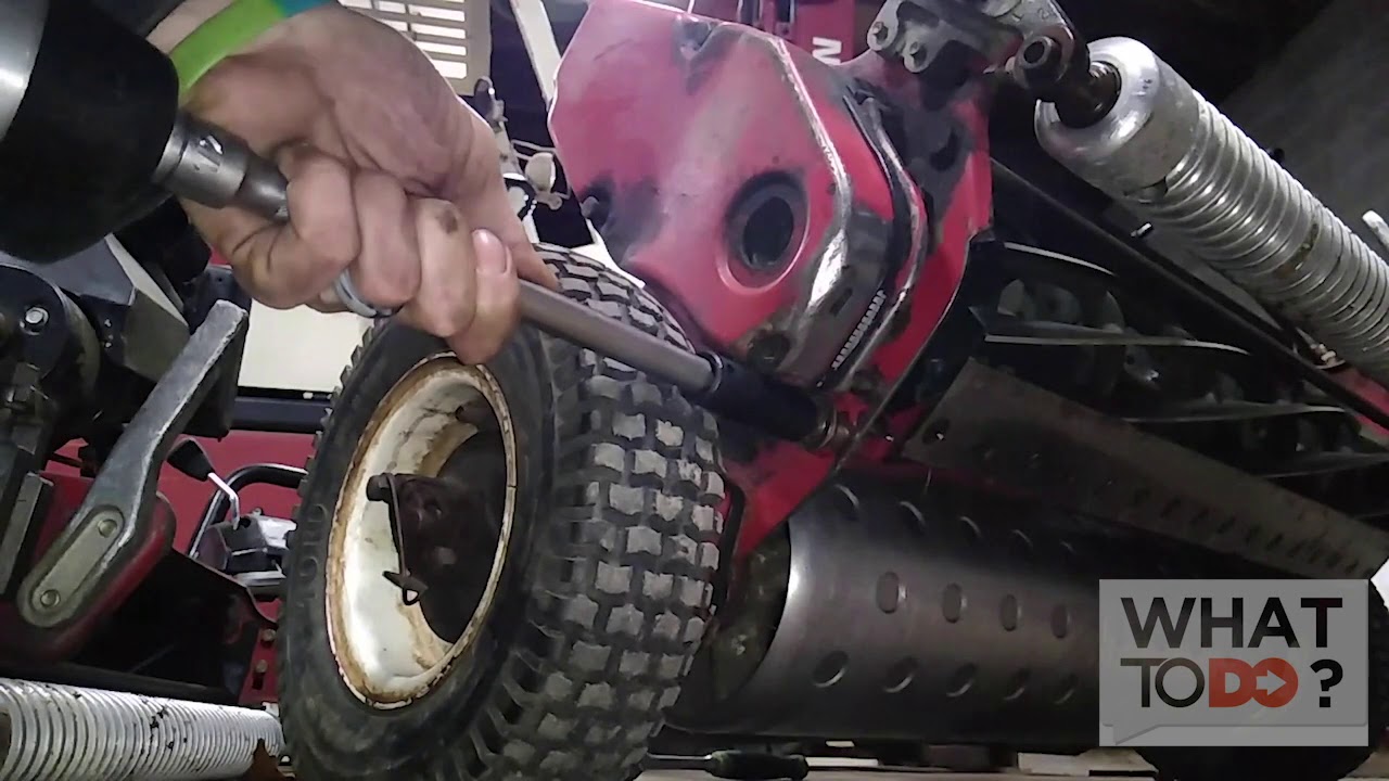 Greensmaster 1600 - Removing the bed knife bar