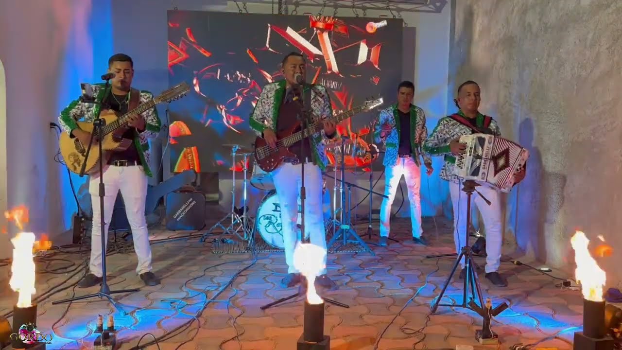 Moy Álvarez y Los Reyes del Norteño - El Sr. de las Flores (Video Oficial)