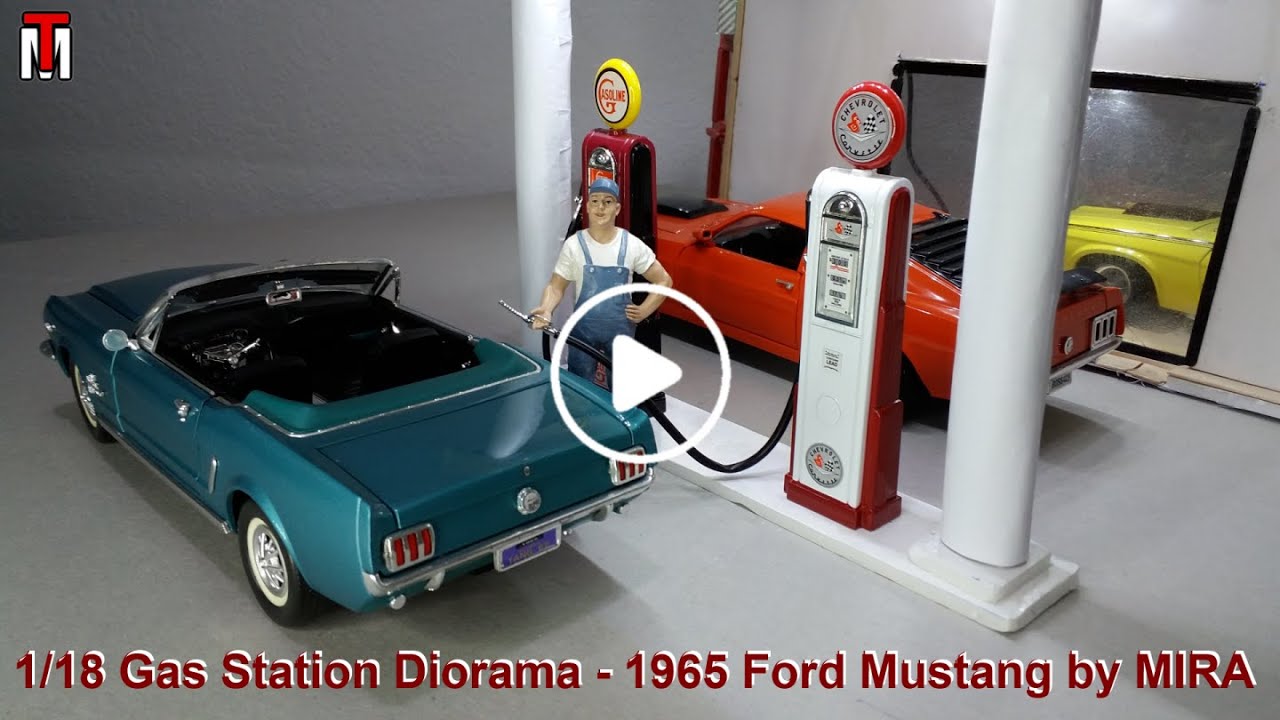 1/18 Scale Gas Station Diorama - Diecast Model Car Garage