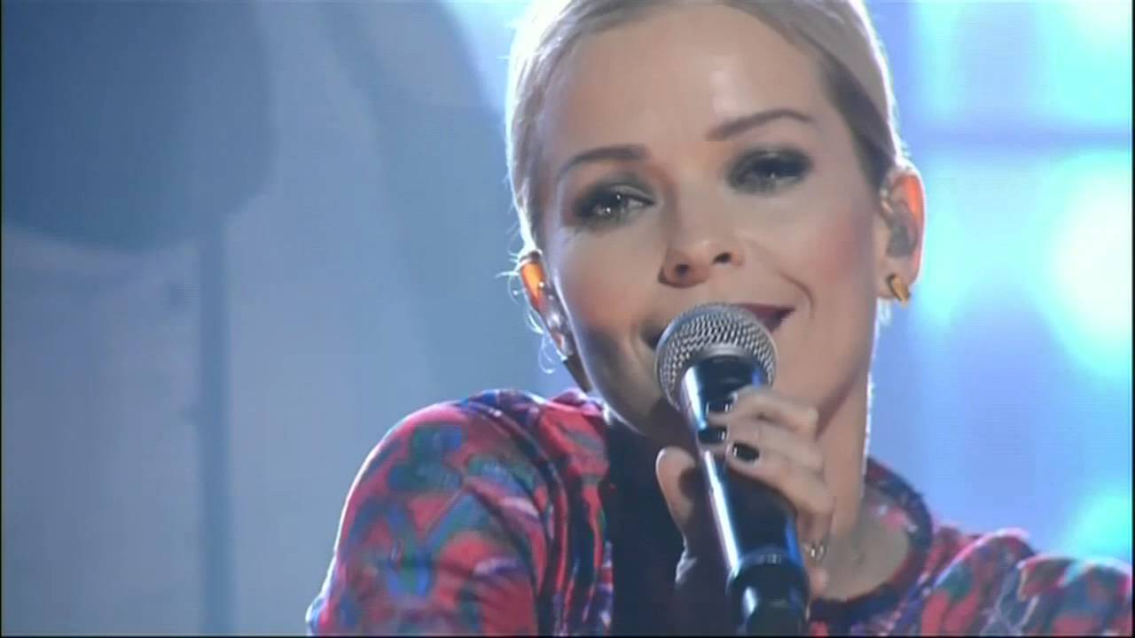 Petra Marklund - Som du bäddar (BingoLotto 2015)