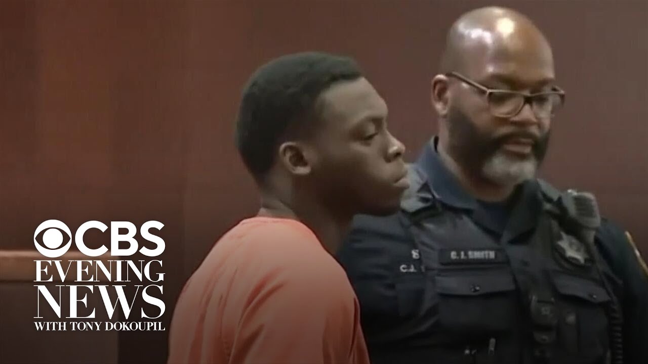 Man appears in court for allegedly boarding United flight with fake boarding pass