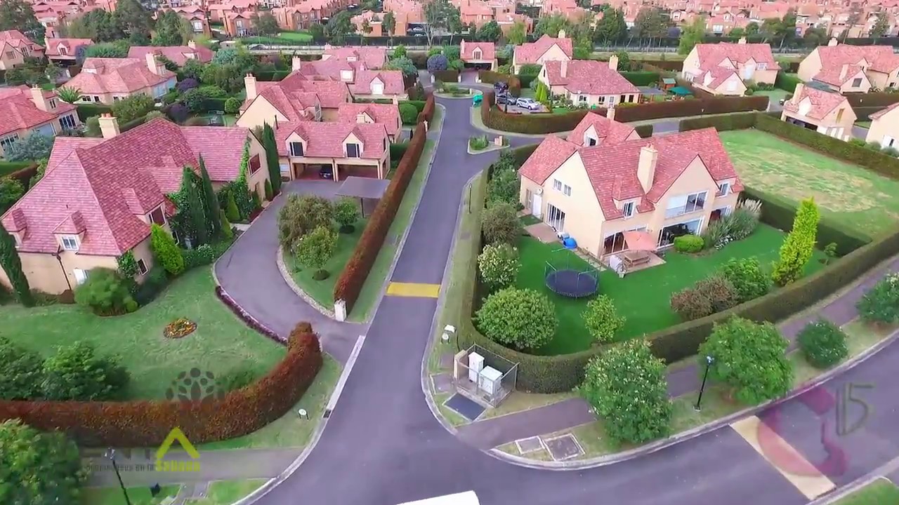 enVENTA HERMOSA CASA EN SANTA ANA DE CHIA II $1.999'000.000