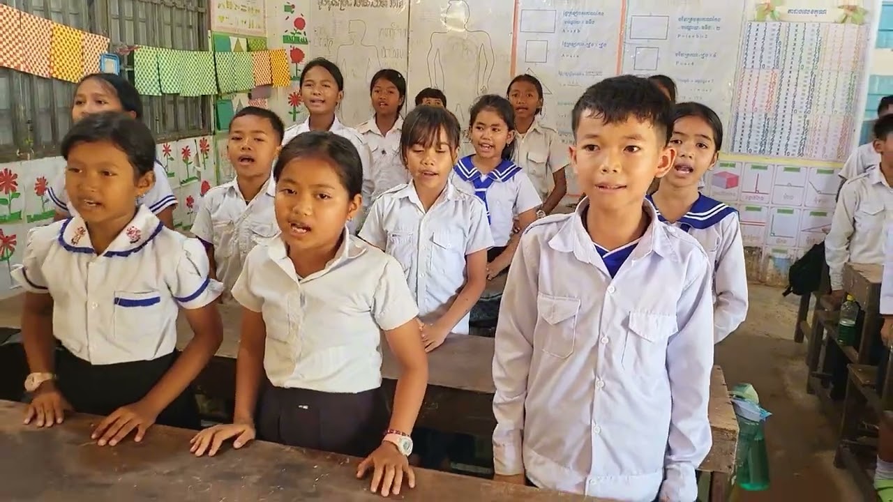 ចម្រៀង÷គន់មើលទៅមេឃ;ច្រៀងដោយសិស្សថ្នាក់ទី4