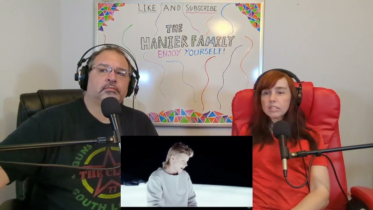 Robyn with Royksopp - Monument Reaction