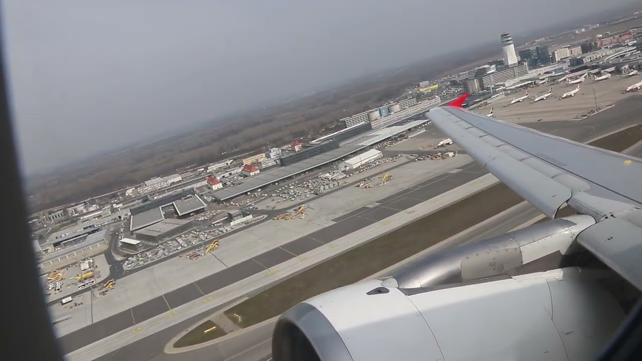 Austrian Airlines Airbus A320-200 OE-LBS Vienna VIE Takeoff