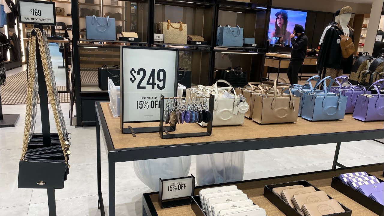 COACH OUTLET~NEW ARRIVALS ~SALE UP TO 70%plus 15% an XTRA OFF ~BAG~WALLET ~SHOES #shopwithme