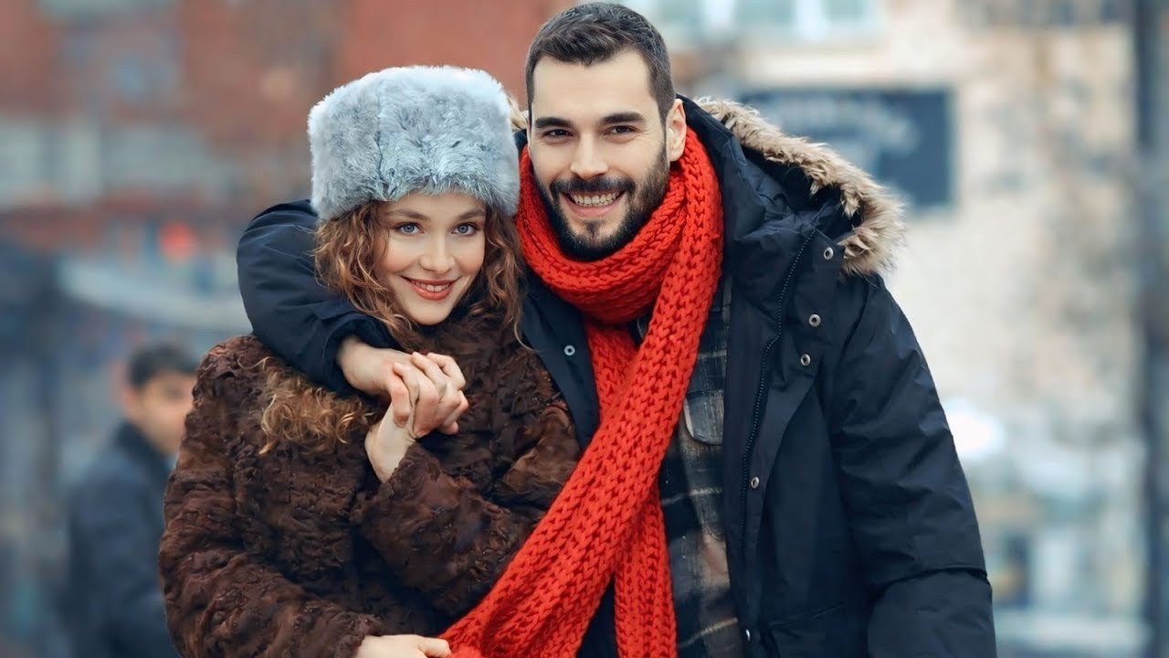 ميكانيكي بينقذ بنت الزعيم من العصابة وابوها بيعجب بشجاعته وبيخلي مكان ابنه المعاق 25