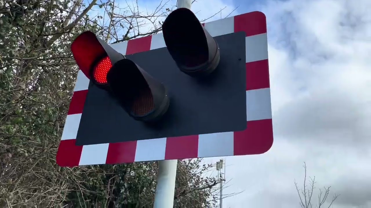 Bradford-On-Tone Level Crossing in Somerset 11/02/2026 