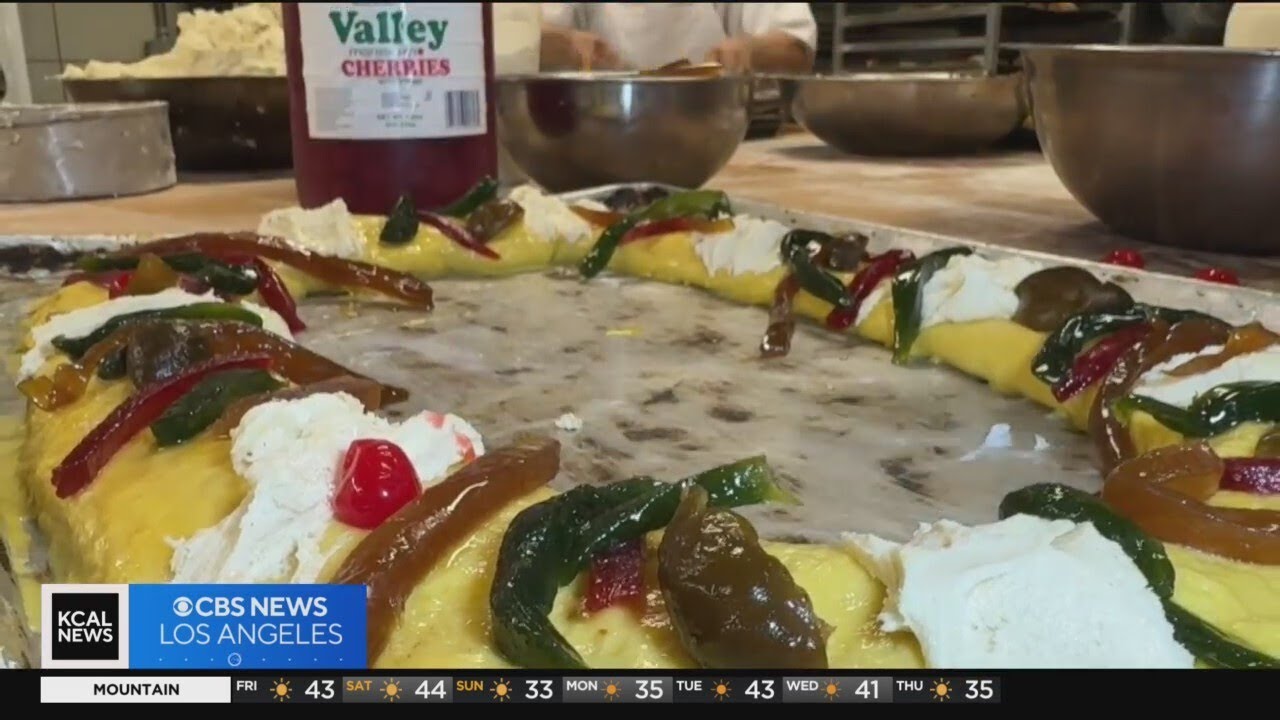 The story behind the Rosca de Reyes and how it's made