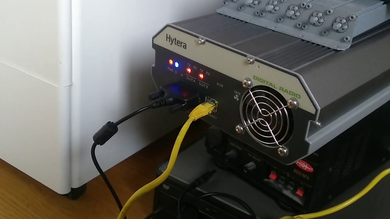 Ripetitore DMR Hytera RD625 FM/DMR