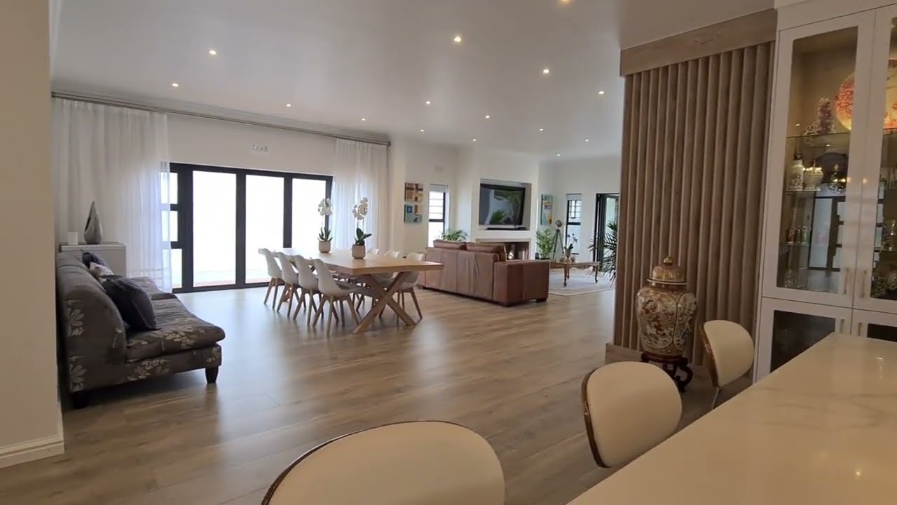 4 Bedroom House for Sale in Rondebosch | Cape Town | South Africa, Seeff Southern Suburbs