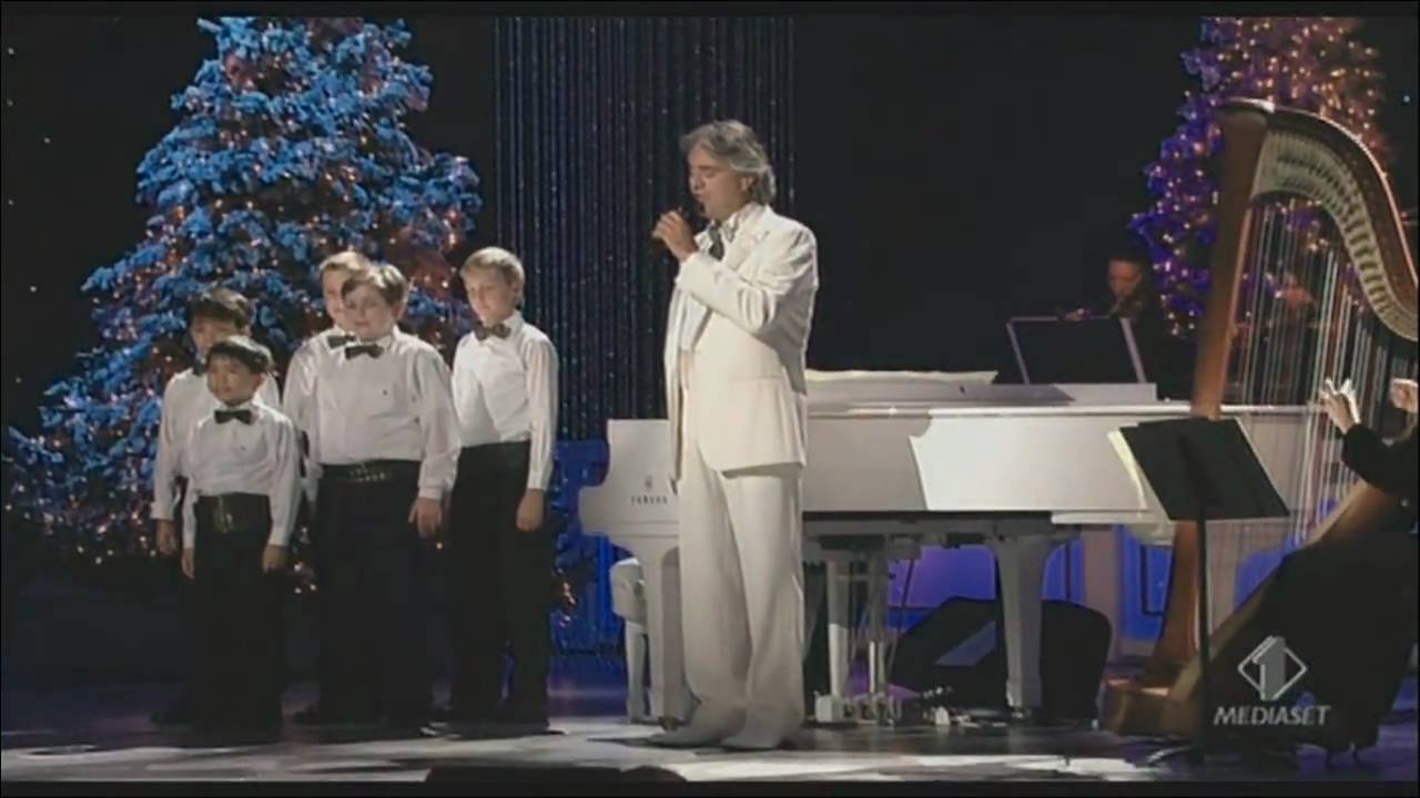Andrea Bocelli - My Christmas - Astro del Ciel (Silent Night) Kodak theatre Los Angeles 2009