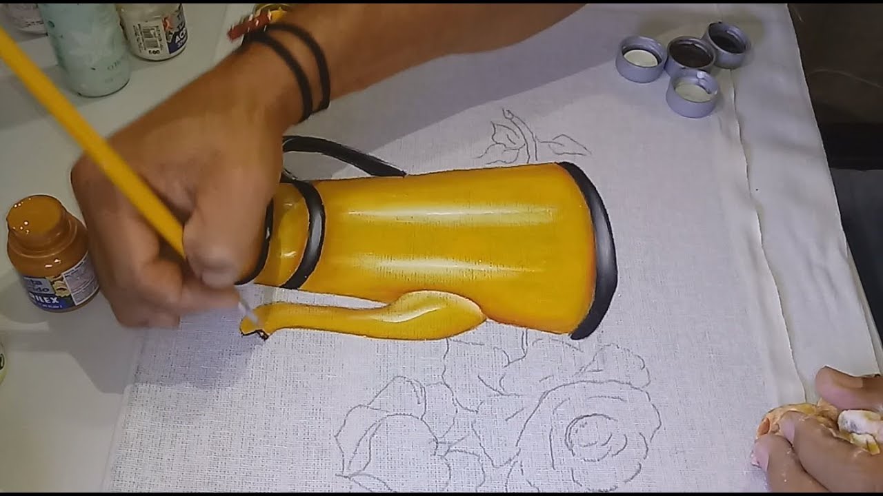Roberto Ferreira - Aprenda a Desenhar Rosas e Pintar Bule Amarelo - parte 1-