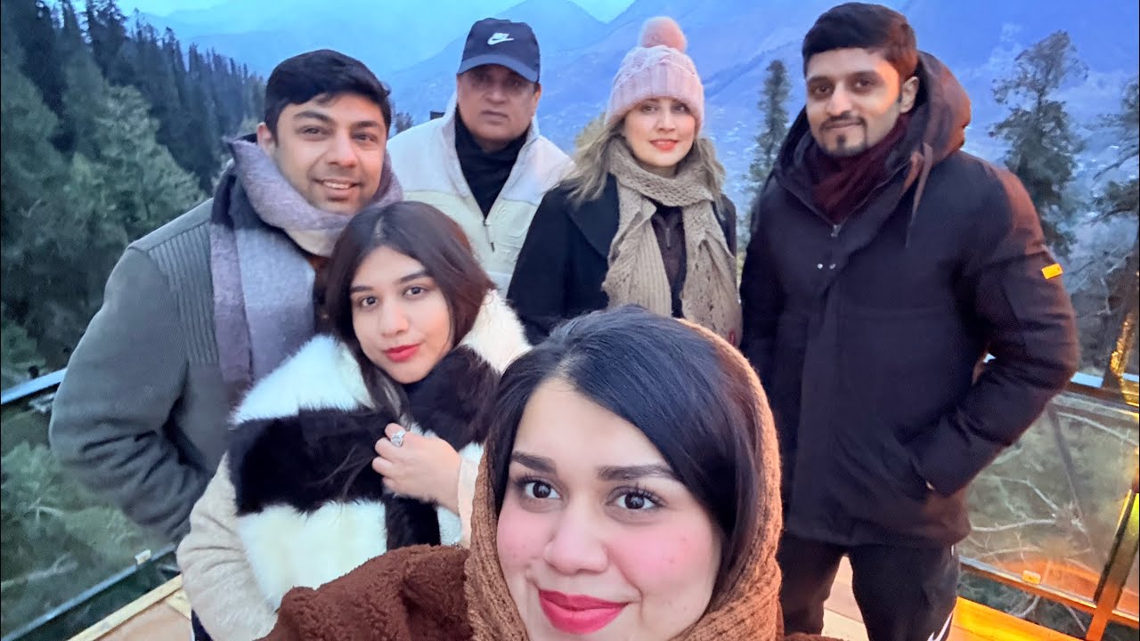 NATHIA POHNCH GAI WITH FAMILY | SNOWFALL
