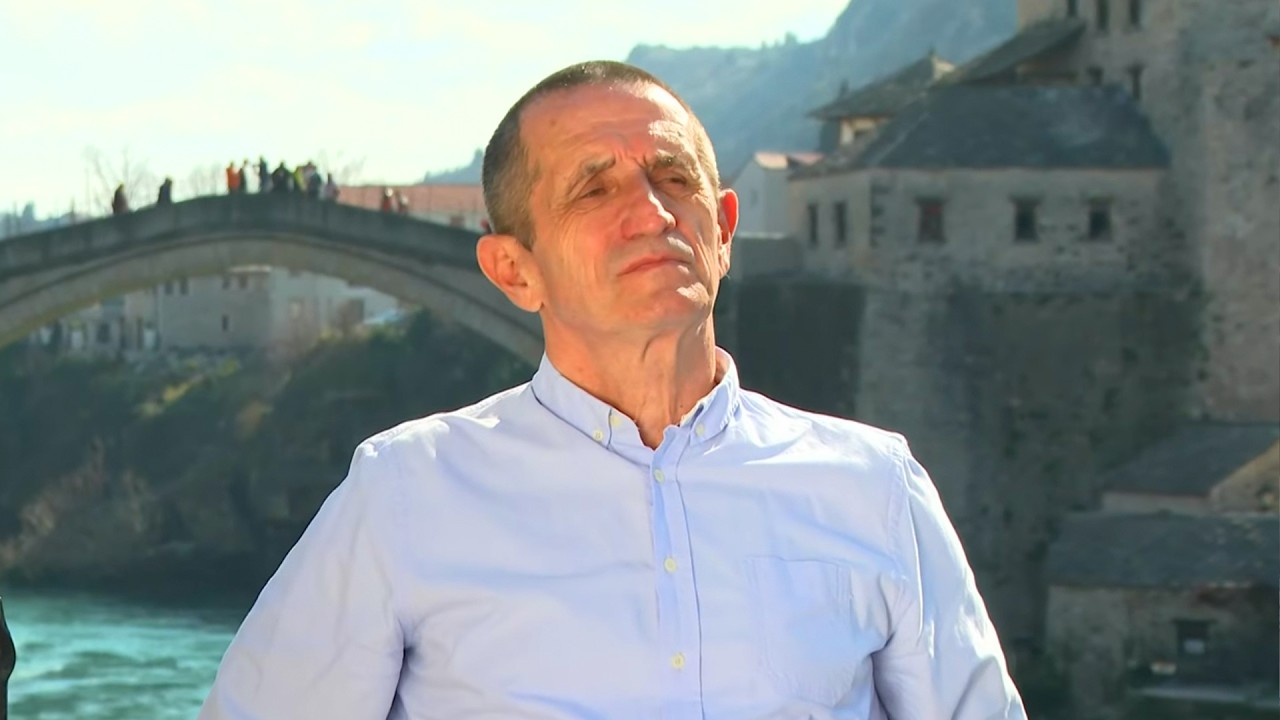 Esad Humo, Semir Drljević i Šerif Špago iz Mostara čestitali Dan nezavisnosti BiH