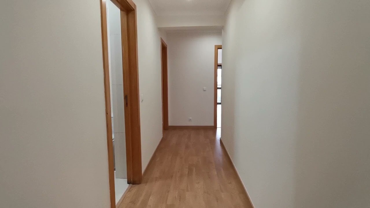 Apartamento T3 pronto a habitar em Rio de Mouro