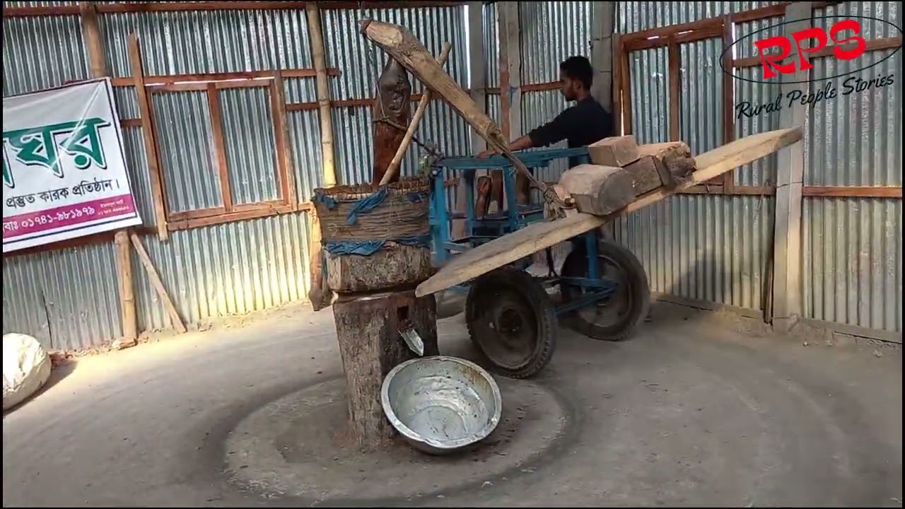 অটো ভ্যান দিয়ে সরিষার তেল!