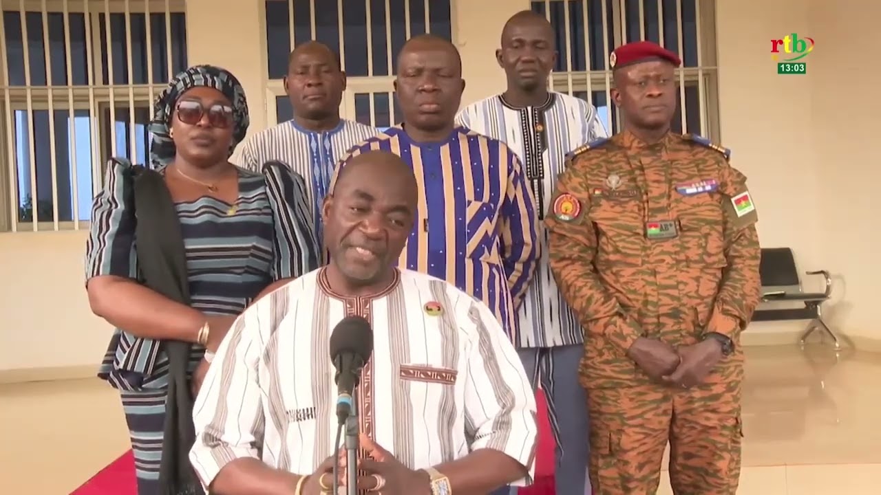 Le Premier ministre a reçu en audience Bassolma Bazié et un émissaire du Président russe