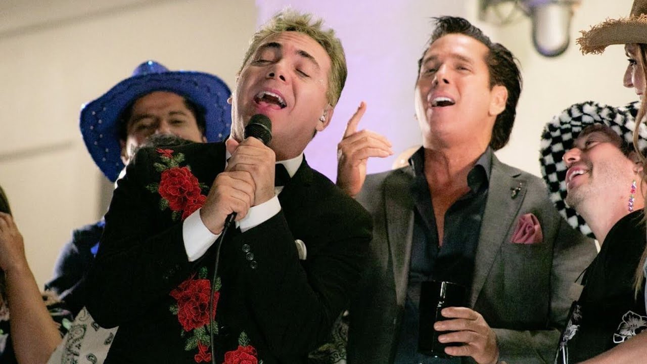 CRISTIAN CASTRO canta 