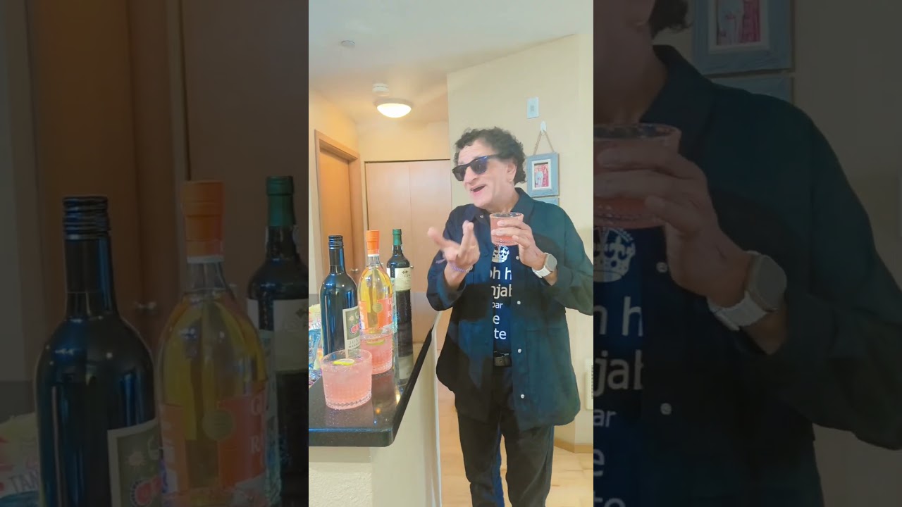 आह हा आज रविवार है 🥃