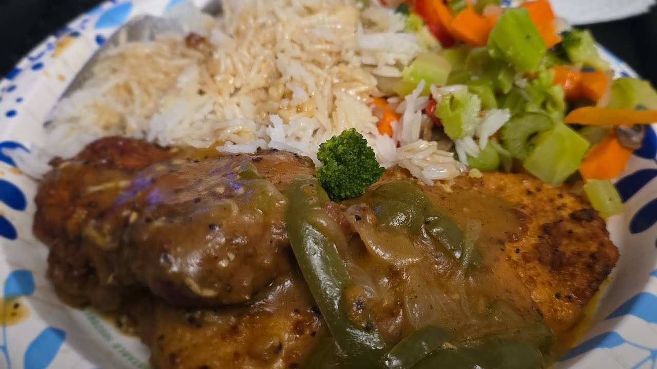 Тушеная куриная грудка | Белый рис | Жареная брокколи