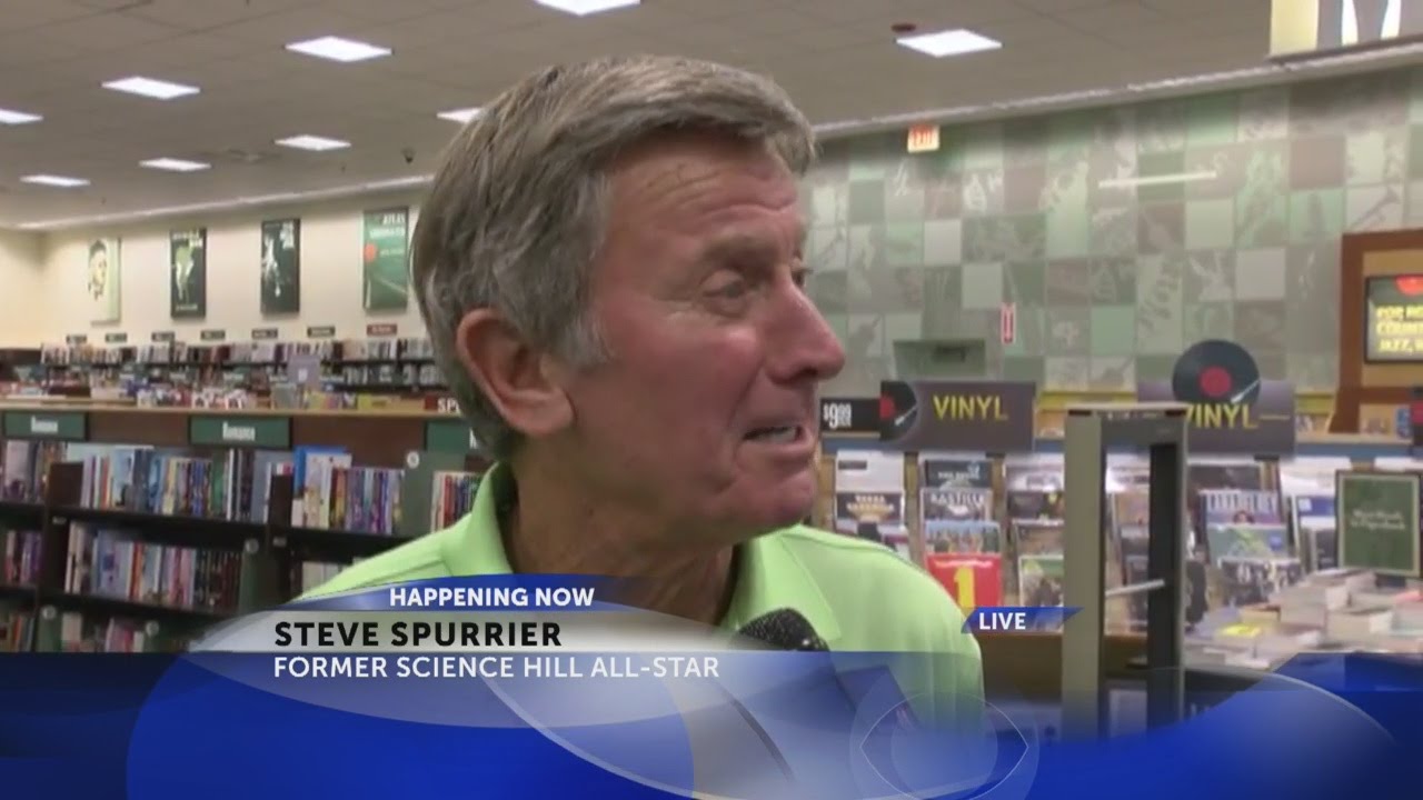 Steve Spurrier holds book signing Friday at Barnes & Noble