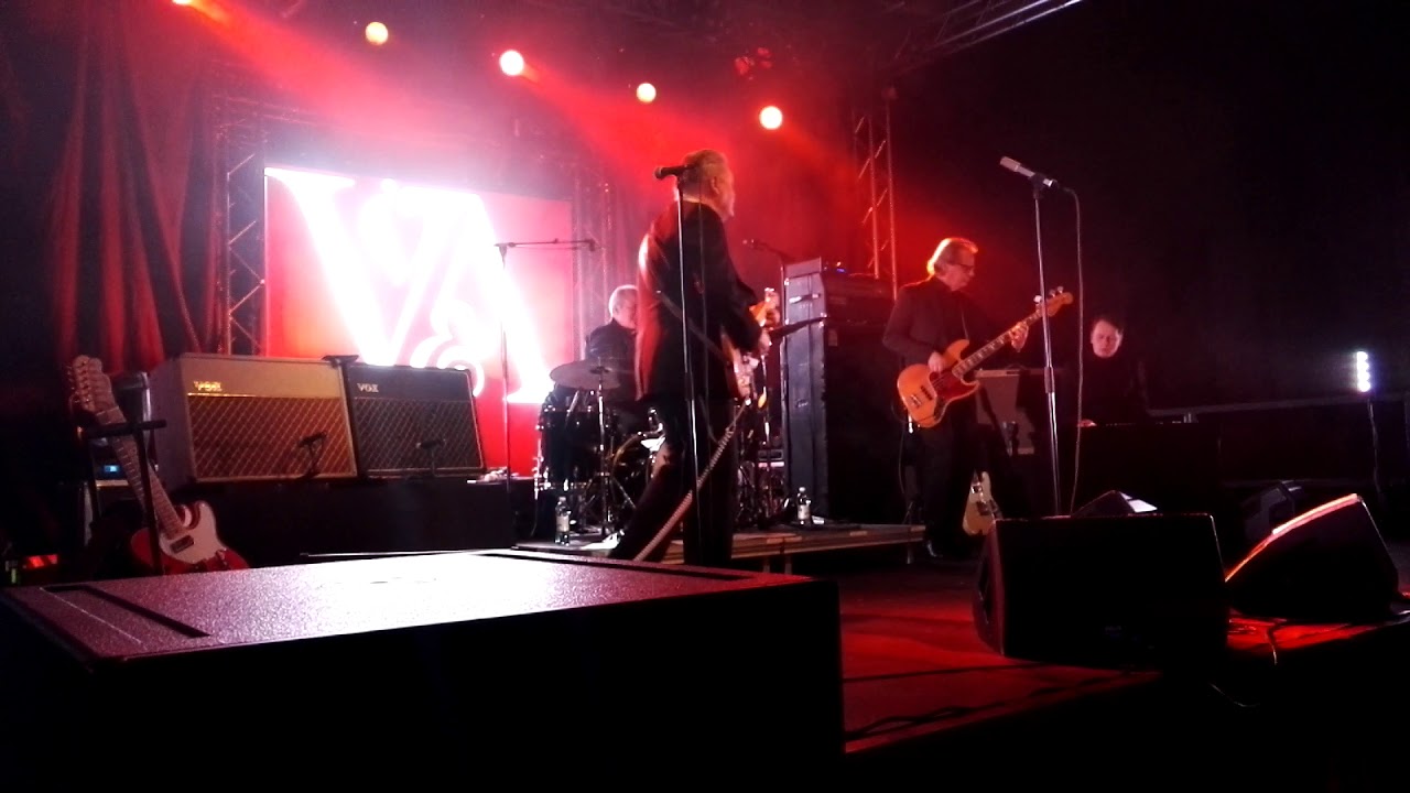 Agents - Love Is Blue @ Finlandia Klubi 12.4.2019