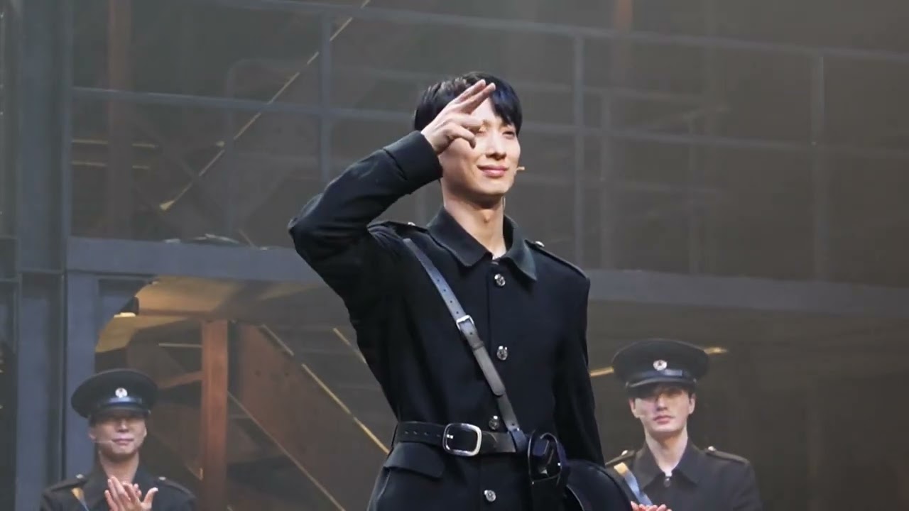 260307 뮤지컬 은밀하게위대하게 커튼콜 데이(제복 ver.) - 조용휘