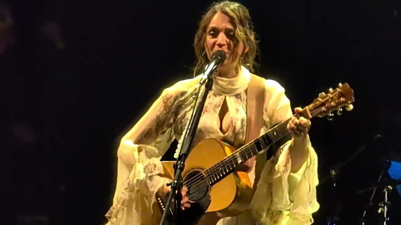 La Terra di Hamdis - Carmen Consoli live @Teatro Lyrick di Assisi - 18/10/2025