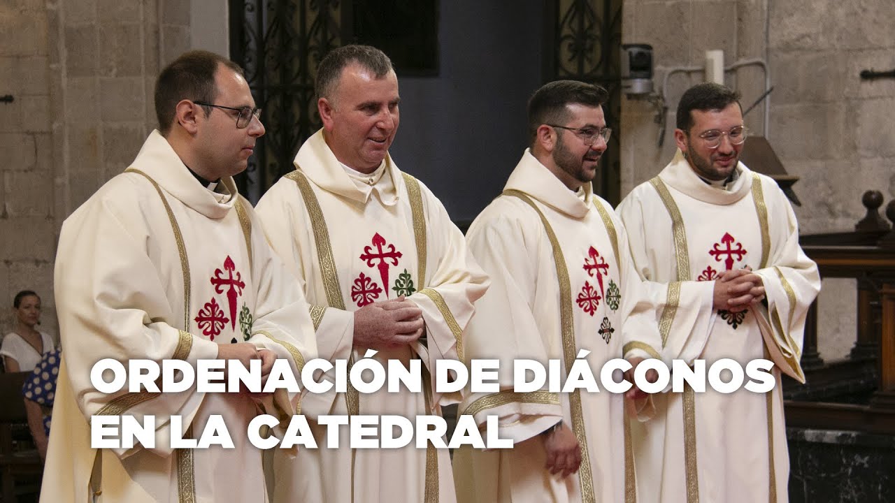 Ordenación de diáconos en la catedral
