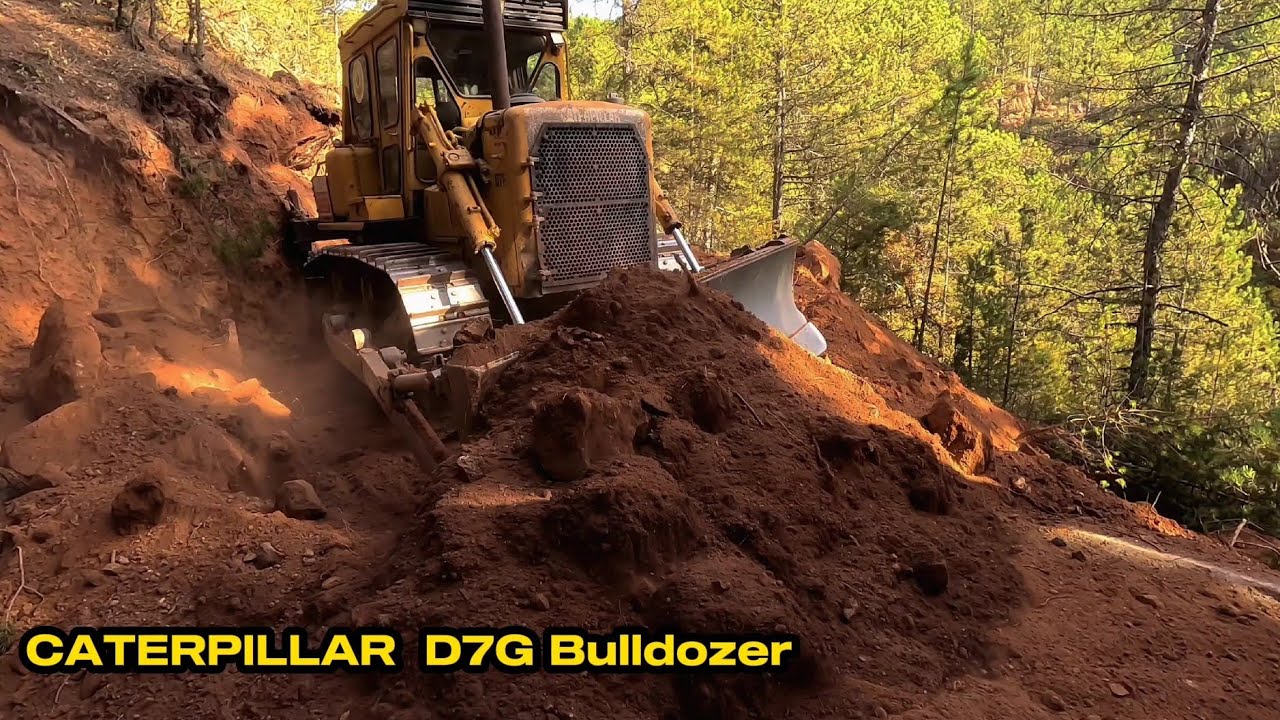 HOW THE Cat D7G BULLDOZER AND EXCAVATOR MAKE THE ROAD & Cat D7g dozer ve ekskavatör nasıl yol yapar?