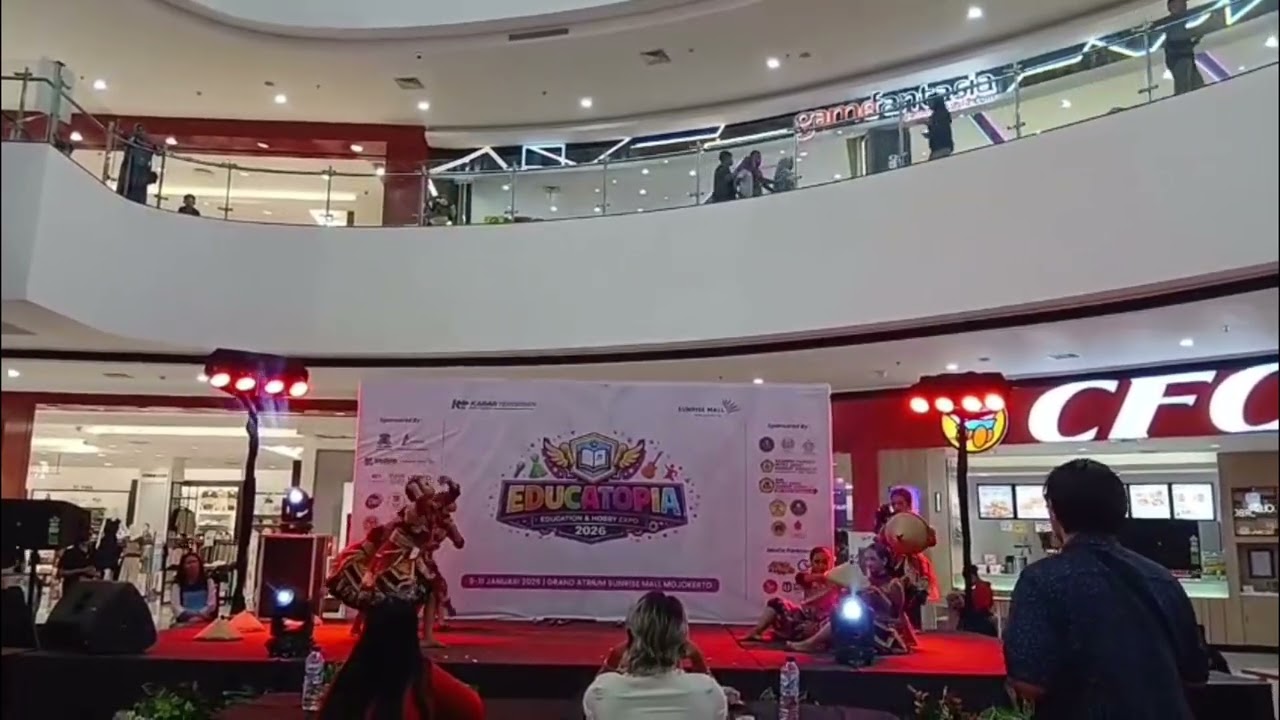 TARI TUMPANG TINDIH