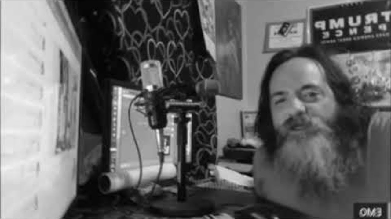 #EMOHOWLINGWOLF : GOD IS A LULZCOW