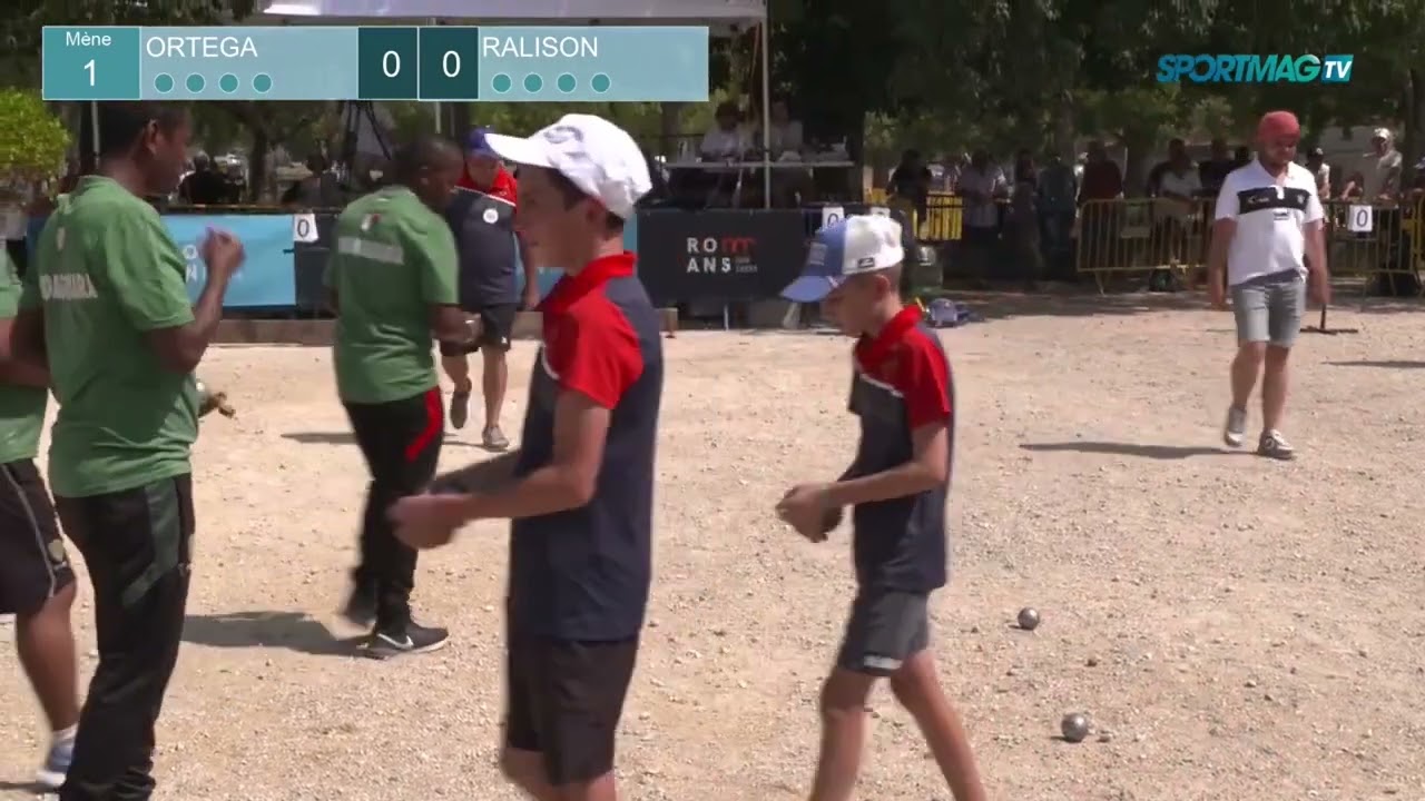 Replay Pétanque : A 14 ans, Jacquet et Ortega défient les Malgaches !