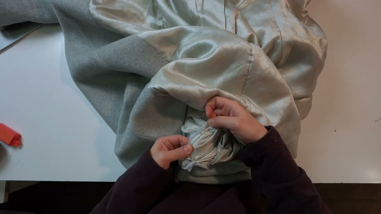 КАК СШИТЬ ПАЛЬТО ч4 // ПРИШИВАЕМ ПОДКЛАДКУ // ШЛИЦА / ПОДПЛЕЧНИКИ / ВСПУШКА