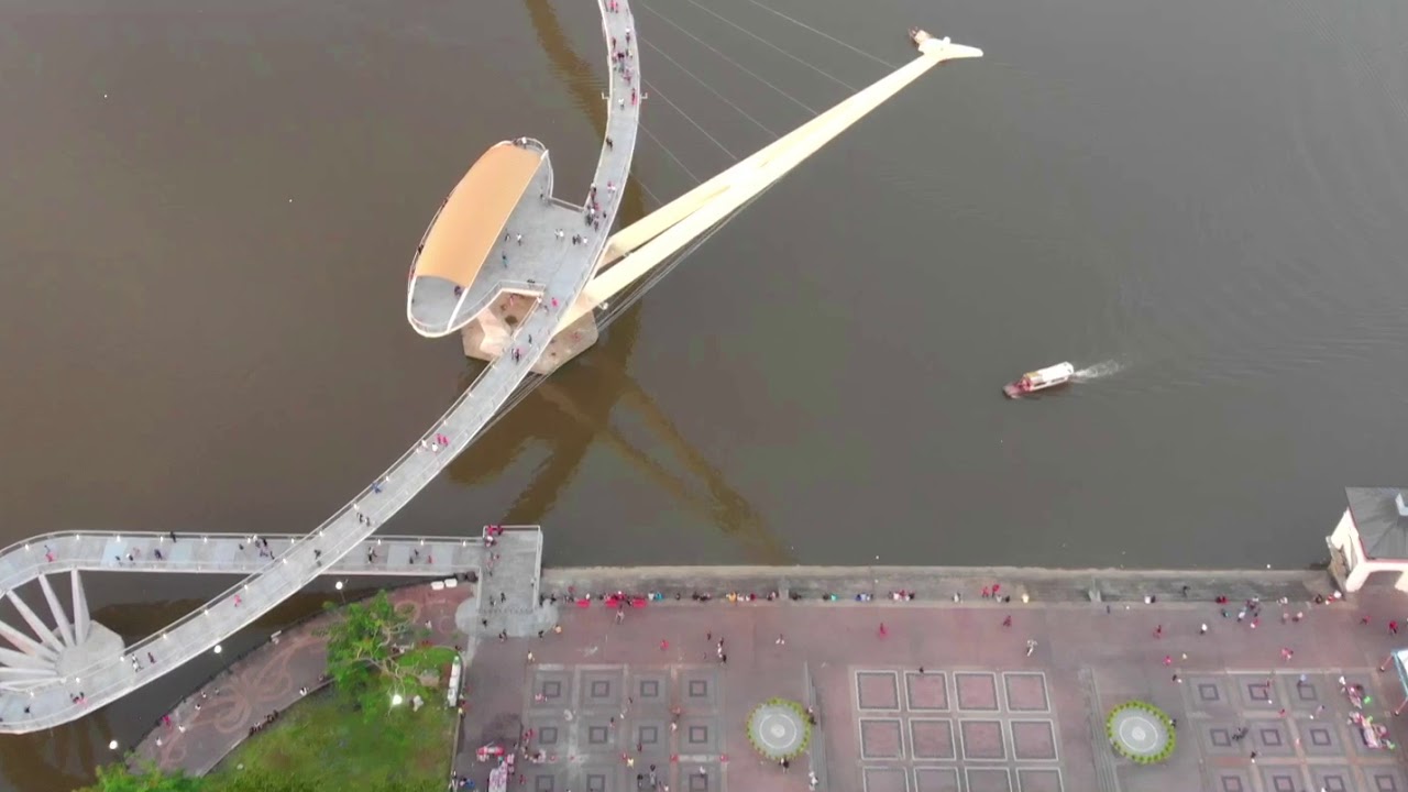 Fly At Darul Hana Bridge, Waterfront Kuching, Sarawak