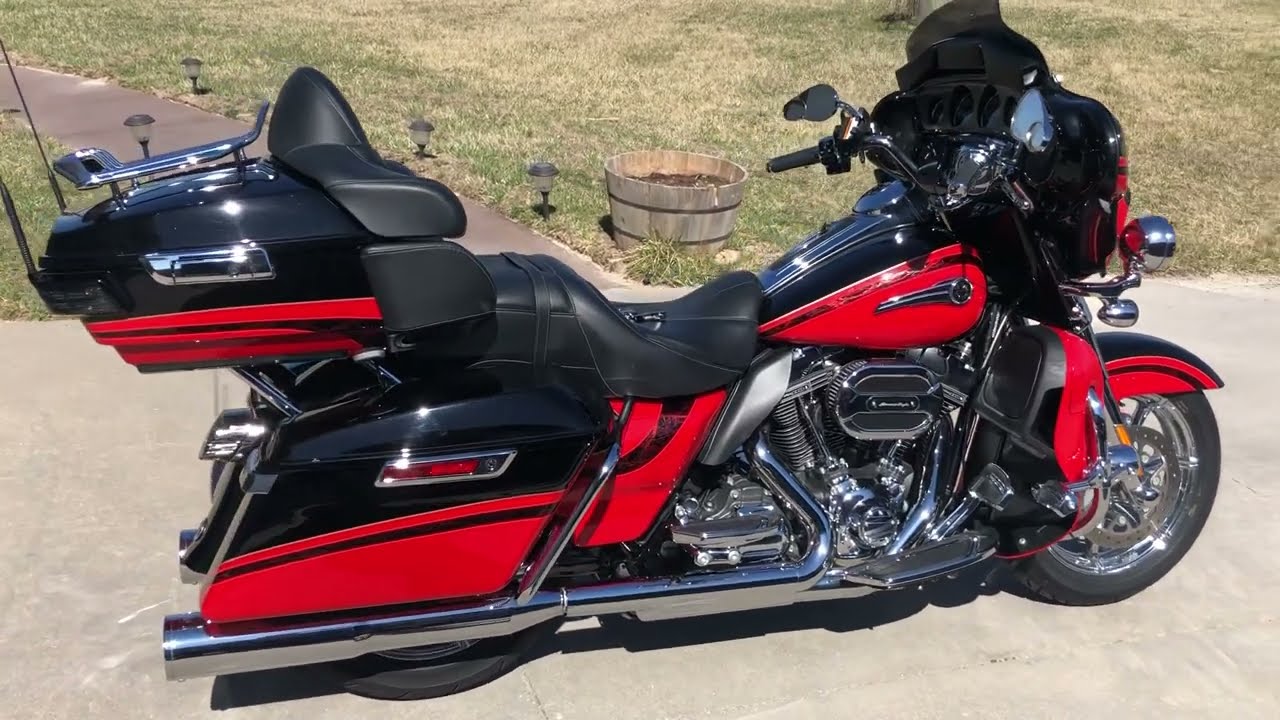 2016 Harley Davidson CVO Ultra Limited - SOLD