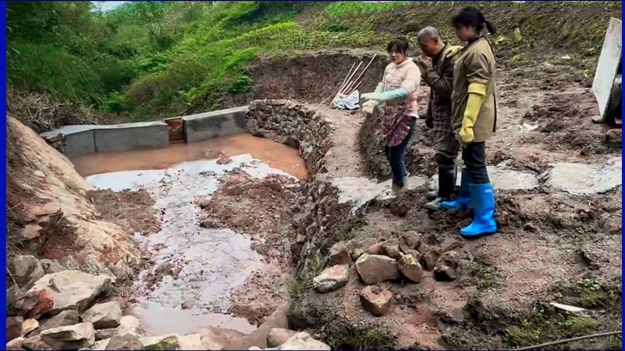 Renovate the drainage ditches on the mountain to make them neat and clean.