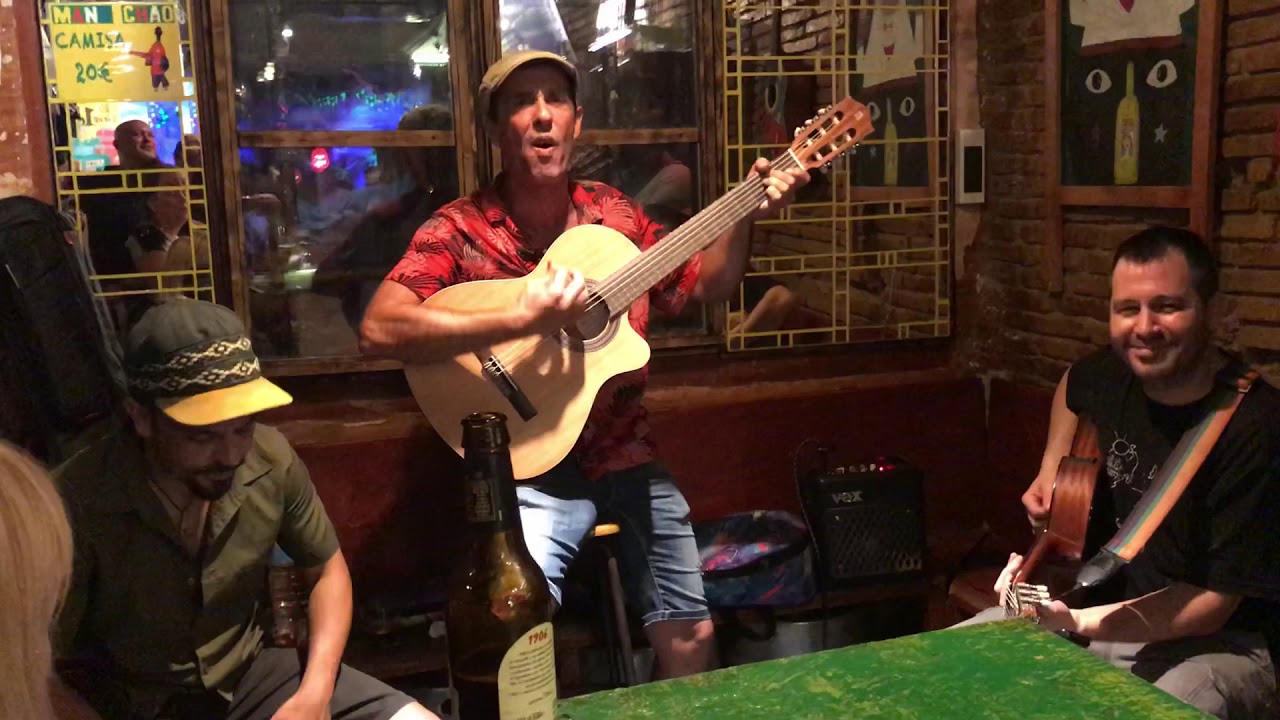 Dani Lança - Revolución de mi corazón @ Bar Mariatchi, Barcelona, Juillet 2019
