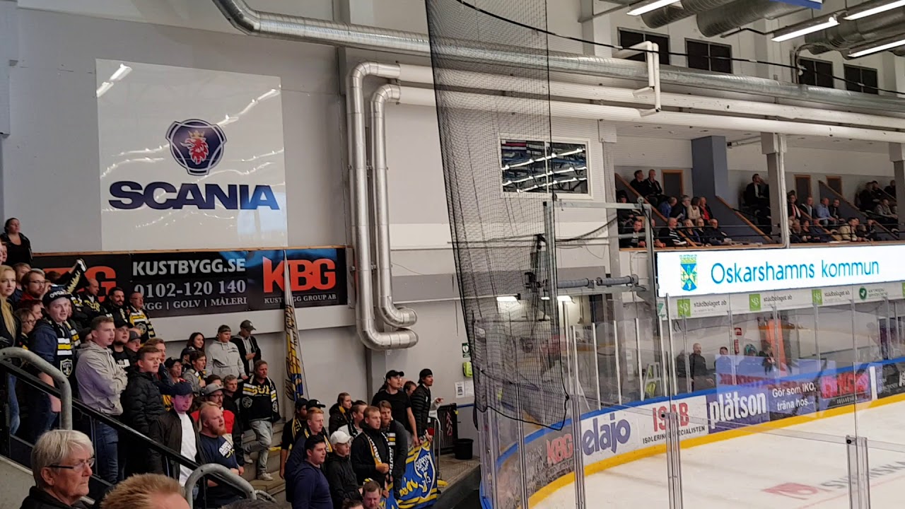 SSK:s och IKO:s fans sjunger gemensamt "SHL - Hockeymördare"