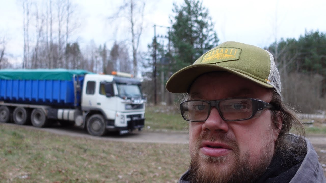 Pieni esittely Volvo FM 460 8x4 koukkulava kuorma-auto