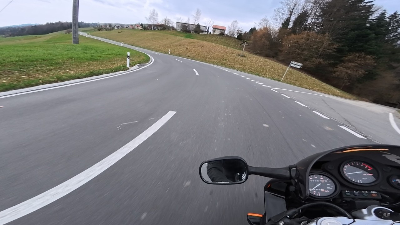 Second trip: Honda NSR 125 R, Beginner riding curves POV