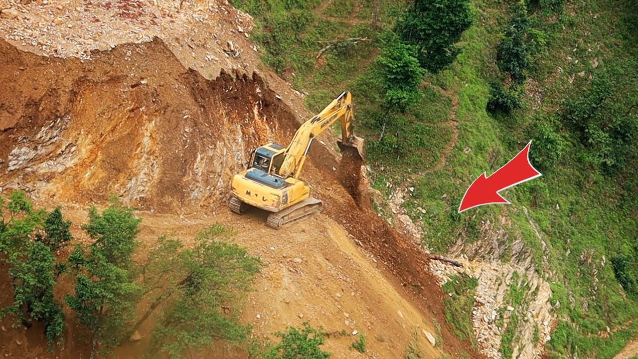 Most Dangerous Mountain Road Construction: Excavator VS. The Himalayas