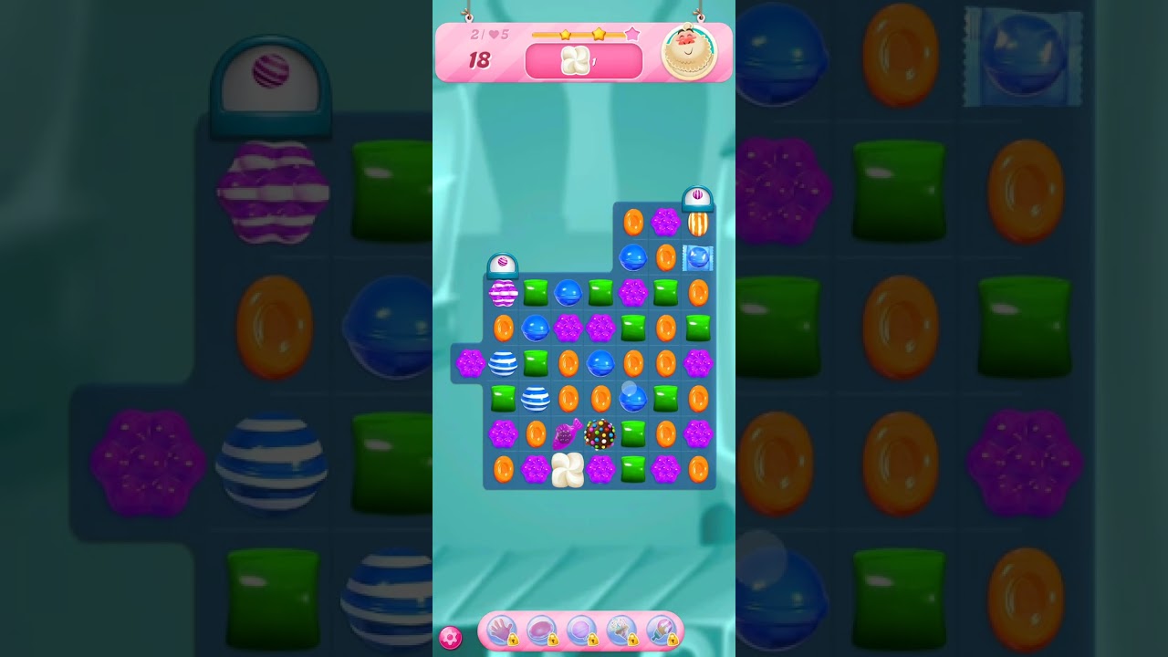Jogando Candy Crush Saga